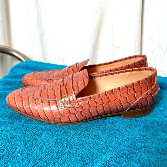 J. Crew Women's Sz 8 Academy Penny Loafers in Croc-Embossed Leather - Picture 2 of 12